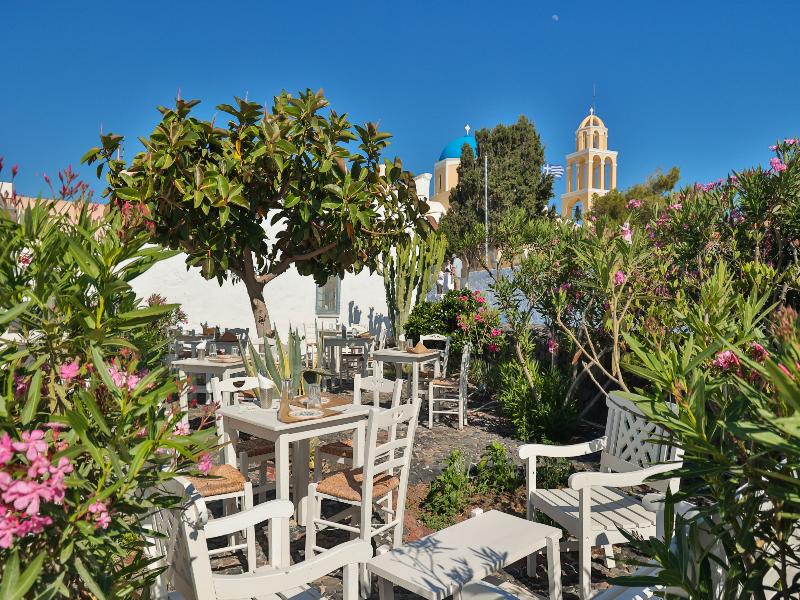 White Pearl Laokasti Suites image