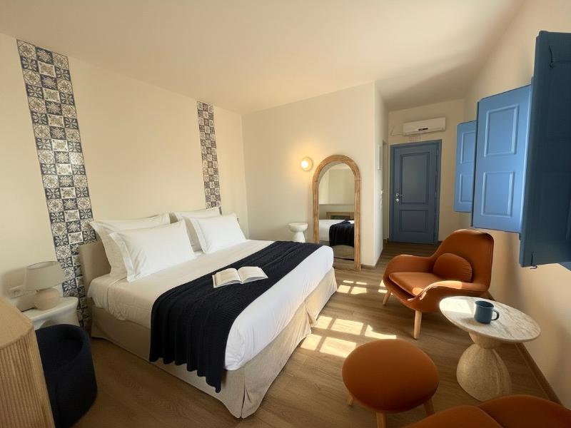 White Pearl Laokasti Suites image
