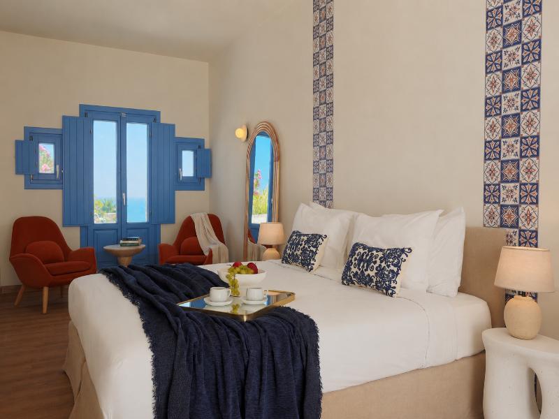 White Pearl Laokasti Suites image