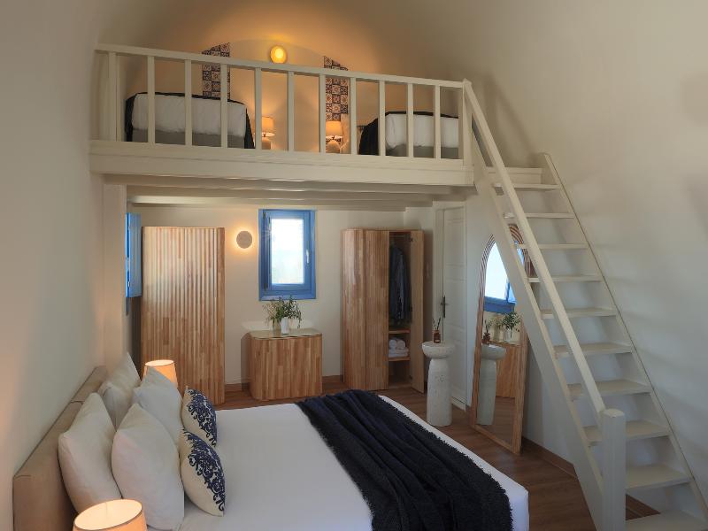 White Pearl Laokasti Suites image