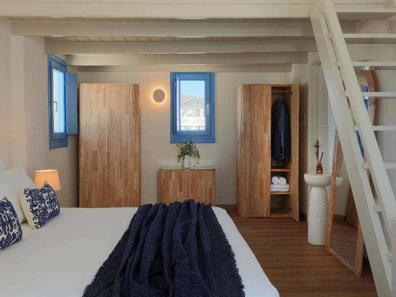 White Pearl Laokasti Suites image