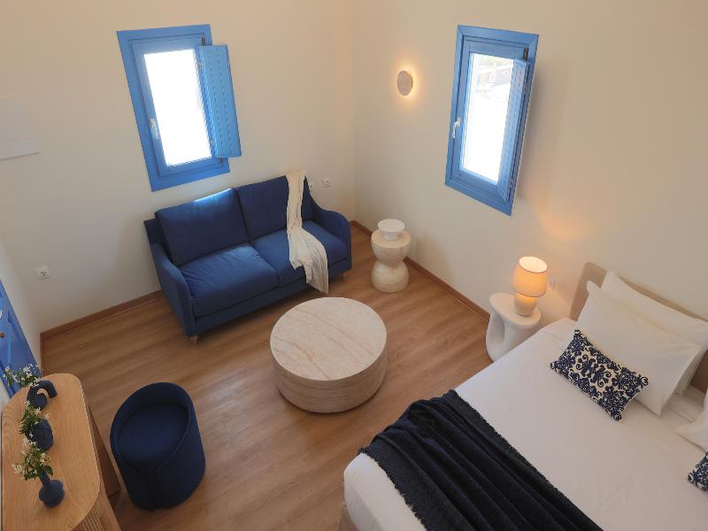 White Pearl Laokasti Suites image