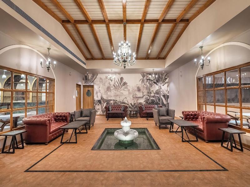 The White Resort And Spa Pawna
