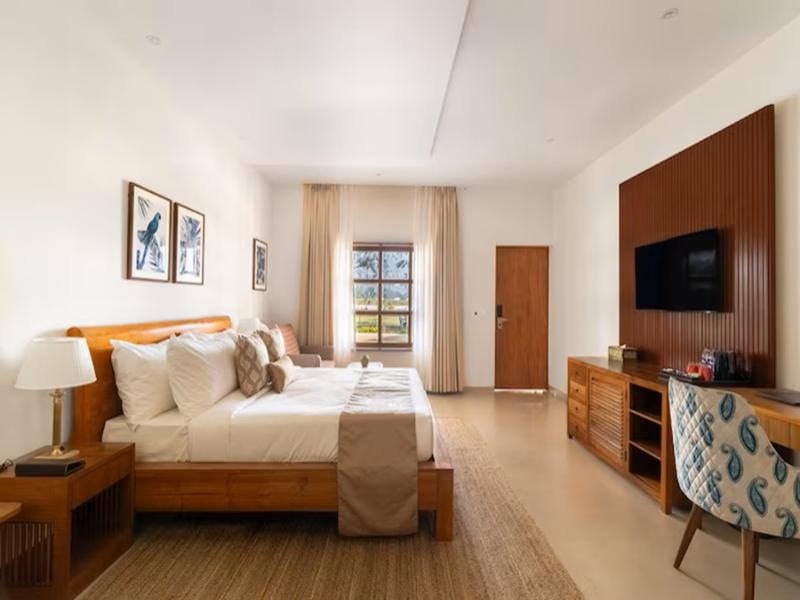 The White Resort And Spa Pawna image