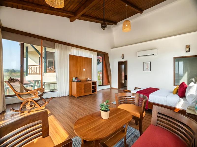 The White Resort And Spa Pawna image