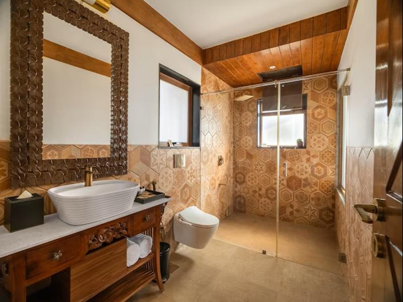 The White Resort And Spa Pawna image