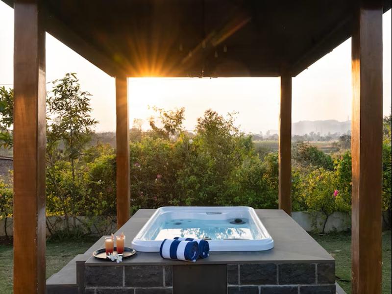 The White Resort And Spa Pawna image