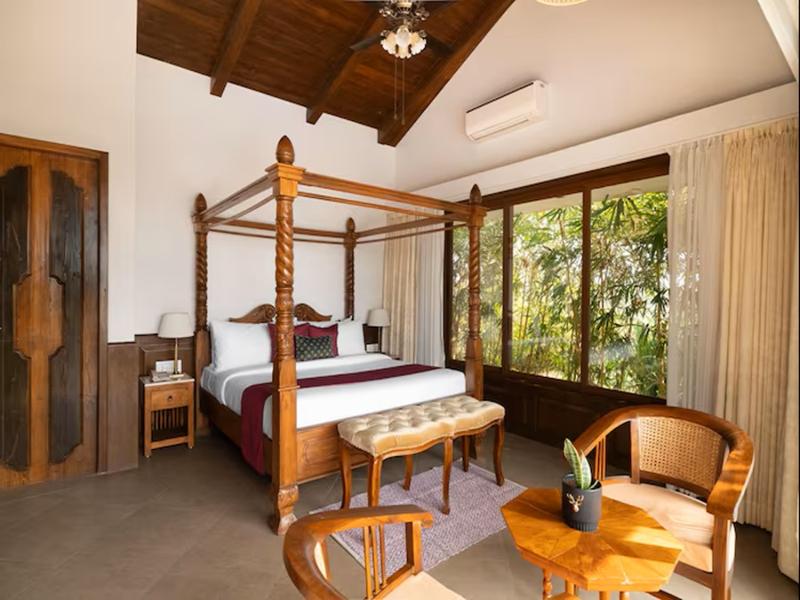The White Resort And Spa Pawna image