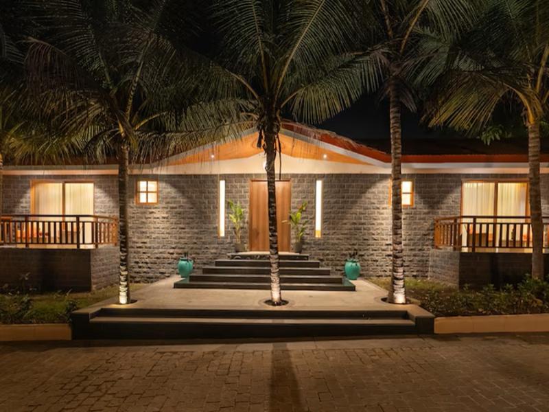 The White Resort And Spa Pawna image