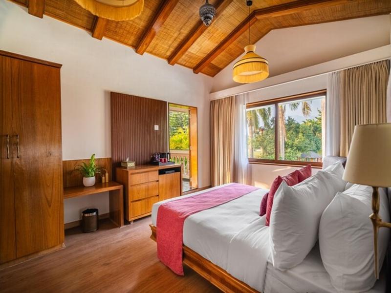 The White Resort And Spa Pawna image