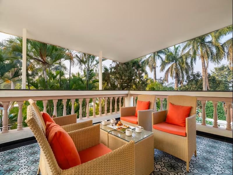 The White Resort And Spa Pawna image