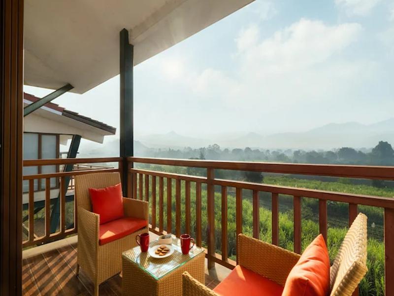 The White Resort And Spa Pawna image