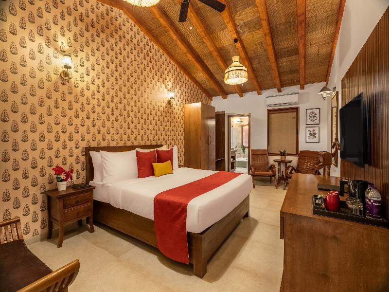 The White Resort And Spa Pawna image