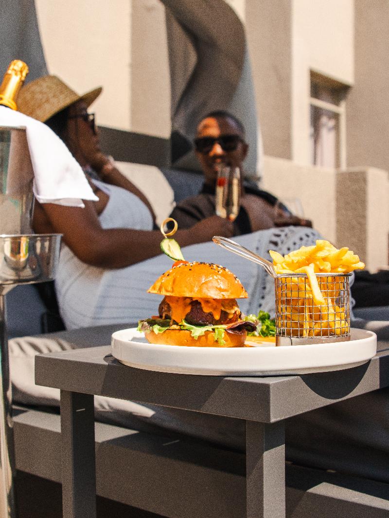 Q's Evander Hotel And Apartments image