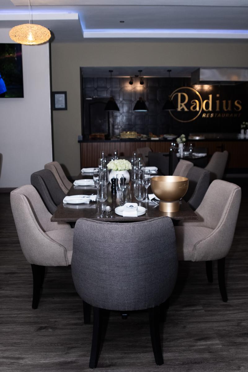 Q's Evander Hotel And Apartments image