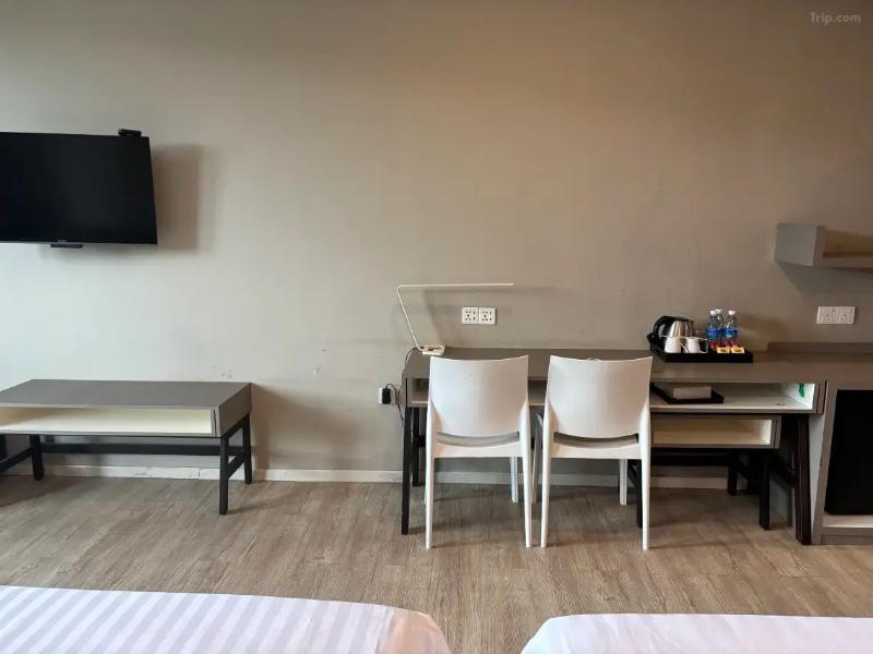 QQ Hotel Rooms Damansara Perdana image