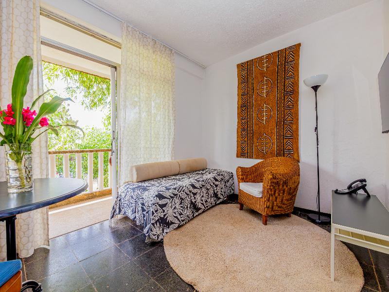 Kombo Oasis image