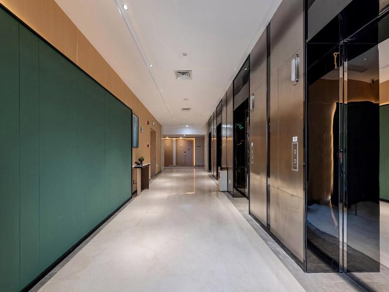 Holiday Inn Hotel Suites Wuhan New City By Ihg image