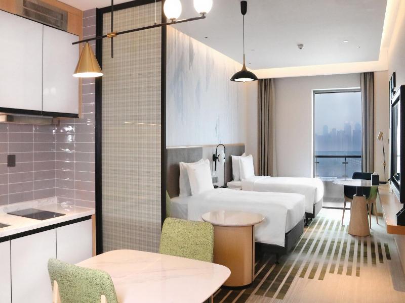 Holiday Inn Hotel Suites Wuhan New City By Ihg image
