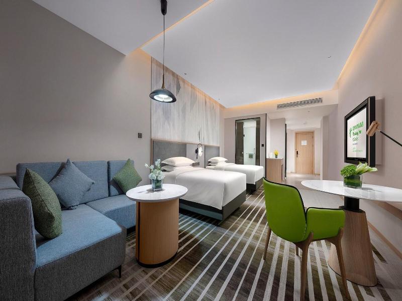 Holiday Inn Hotel Suites Wuhan New City By Ihg image