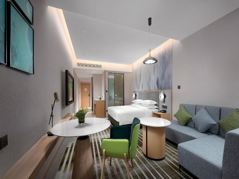 Holiday Inn Hotel Suites Wuhan New City By Ihg image