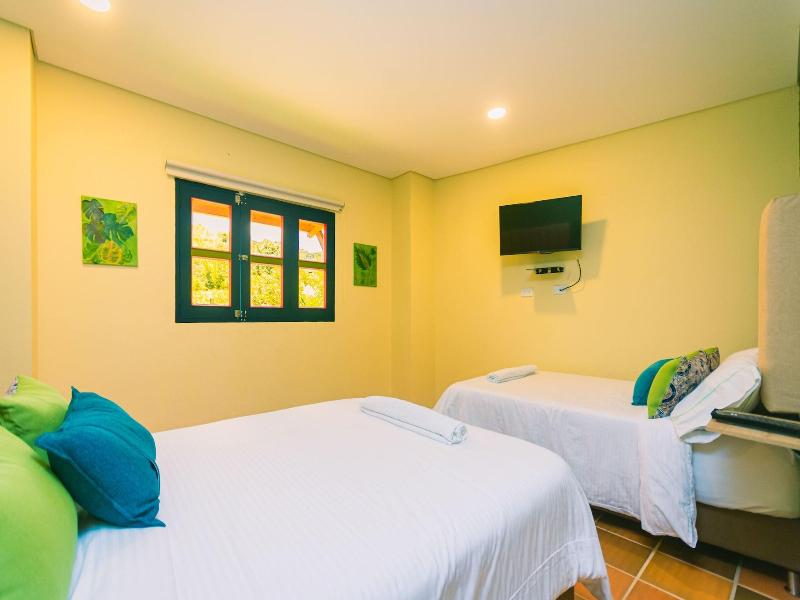 Bamba Hotel Guatapa image