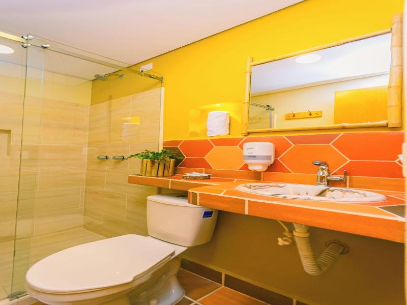 Bamba Hotel Guatapa image