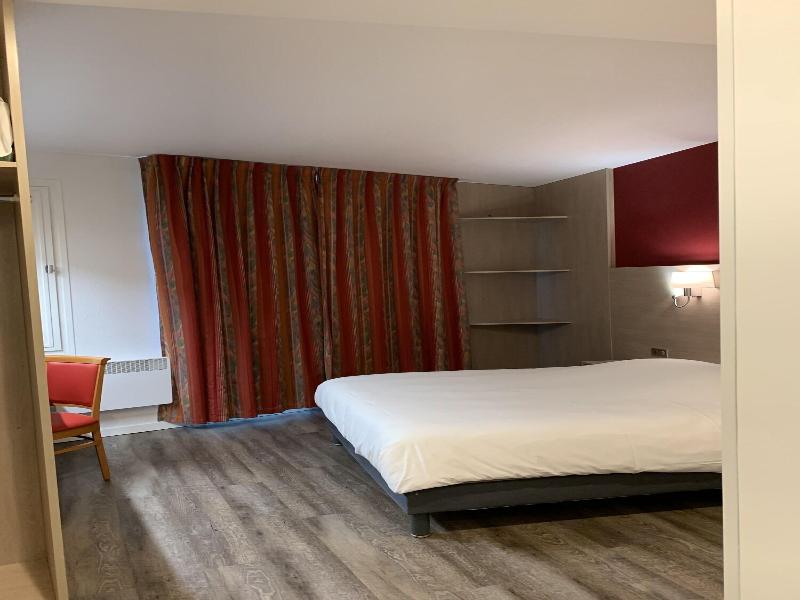 Ha Tel Agena Lille Aa Roport Lesquin image