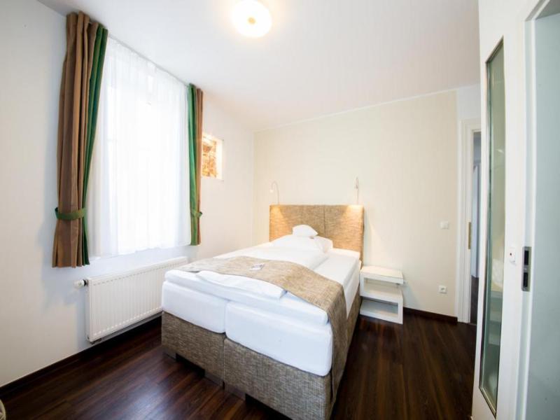 Landhotel Alte Tv?pferei image