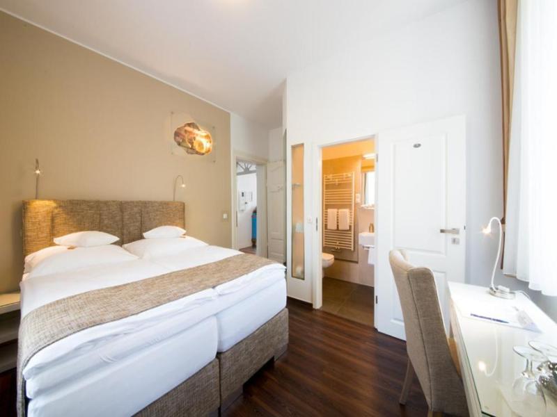 Landhotel Alte Tv?pferei image