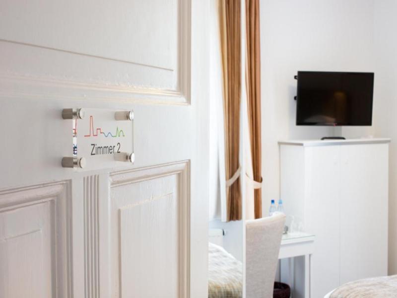 Landhotel Alte Tv?pferei image
