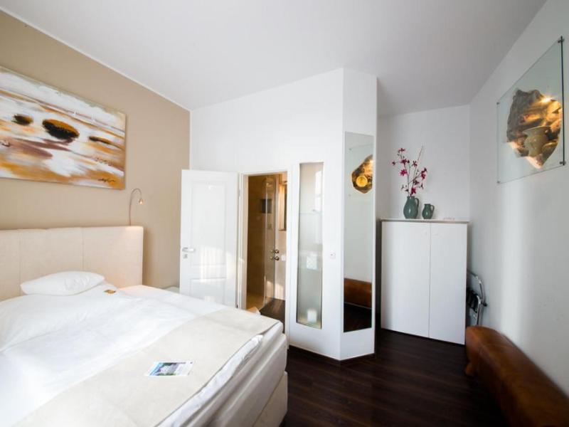 Landhotel Alte Tv?pferei image