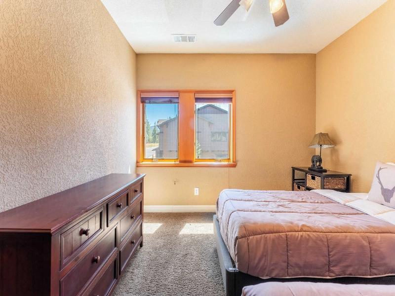 Luxe All-season Retreat By Avantstay Prime Locat image