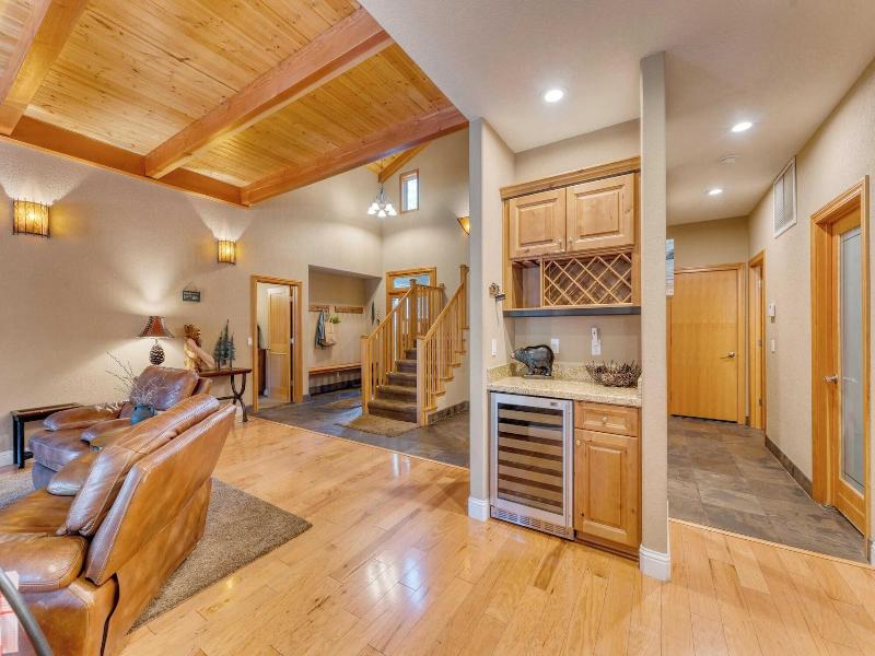 Luxe All-season Retreat By Avantstay Prime Locat image