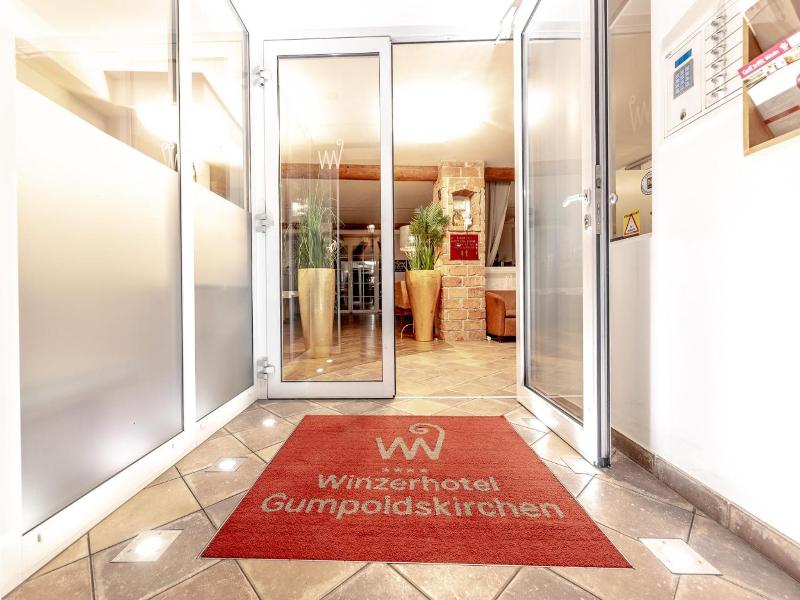 Winzerhotel Gumpoldskirchen image
