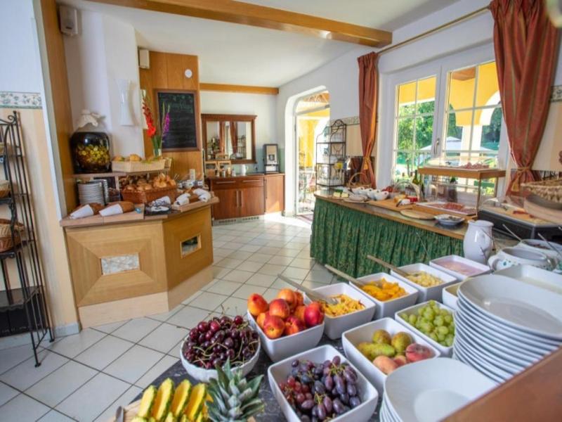 Landhotel Waldmv Hle image