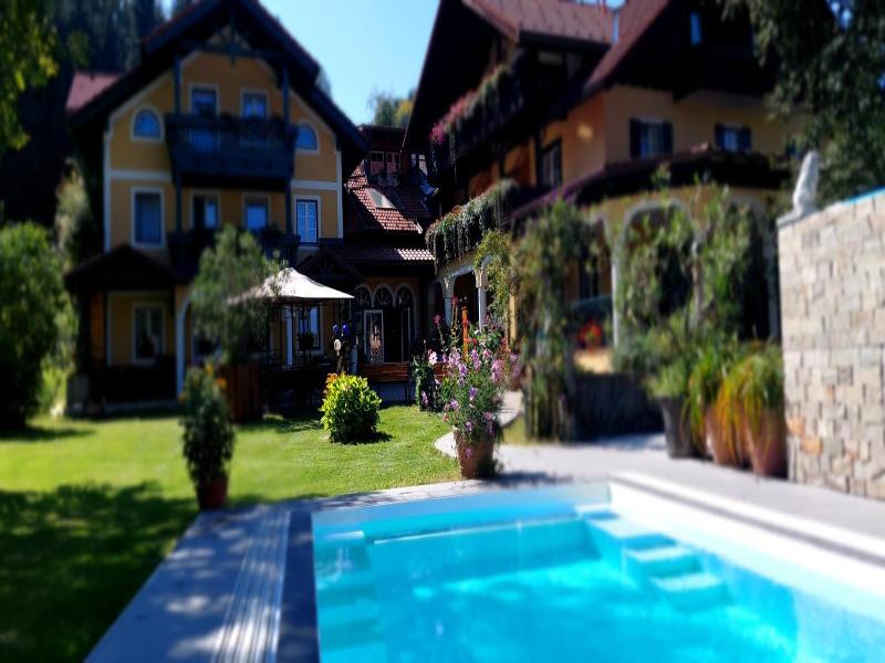Landhotel Waldmv Hle image