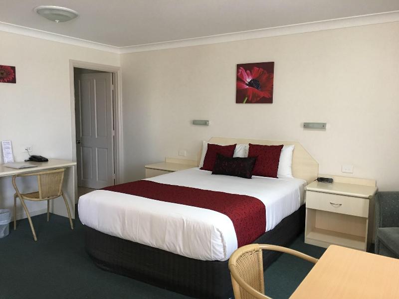 Tuckerbox Motor Inn