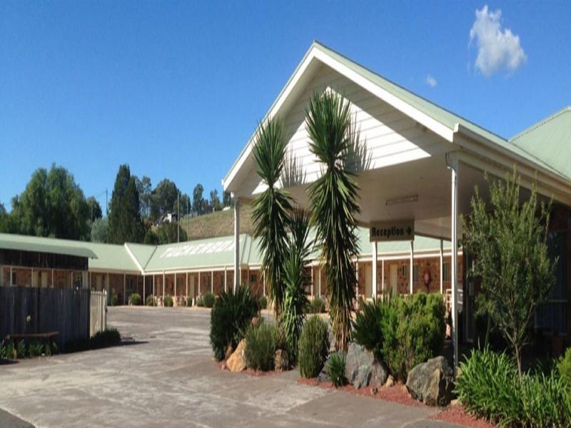 Tuckerbox Motor Inn