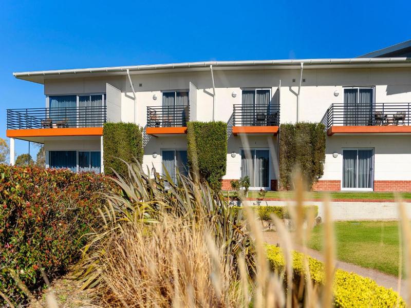Springs Shoalhaven Nowra image