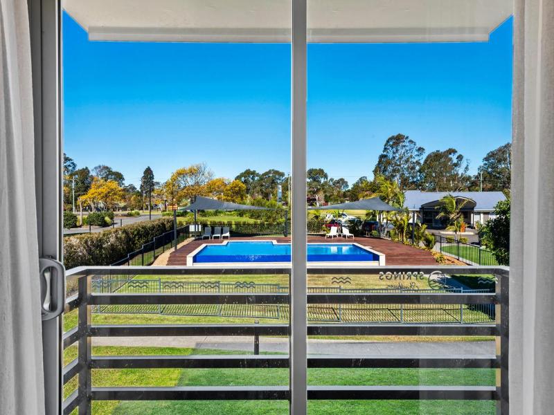 Springs Shoalhaven Nowra image