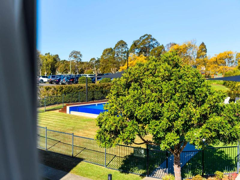 Springs Shoalhaven Nowra image