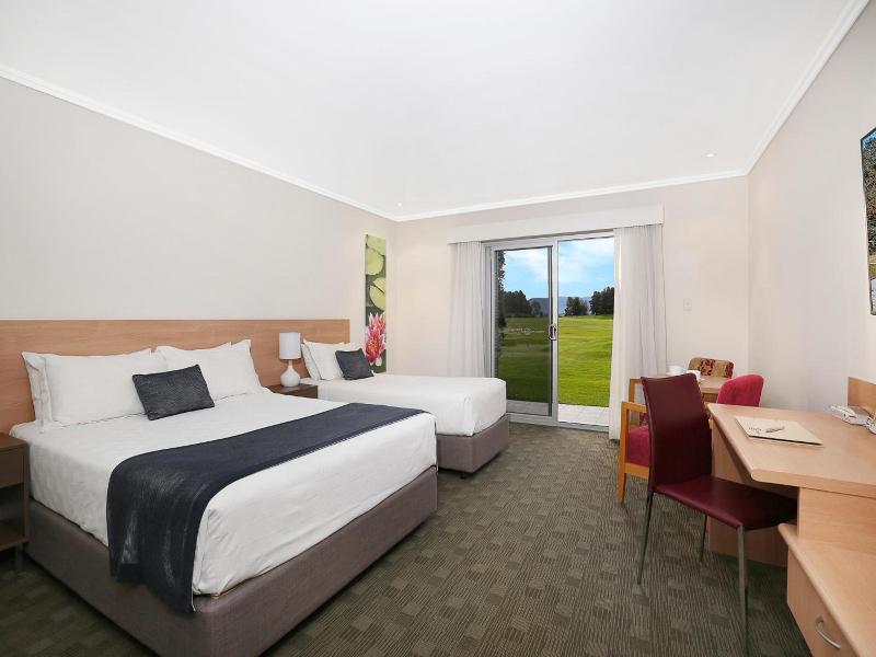 Springs Shoalhaven Nowra image