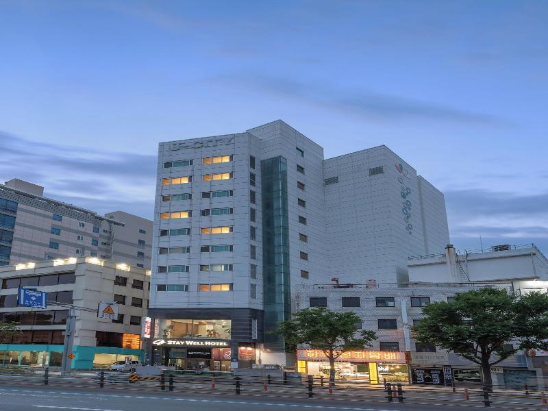Staywell Hotel image