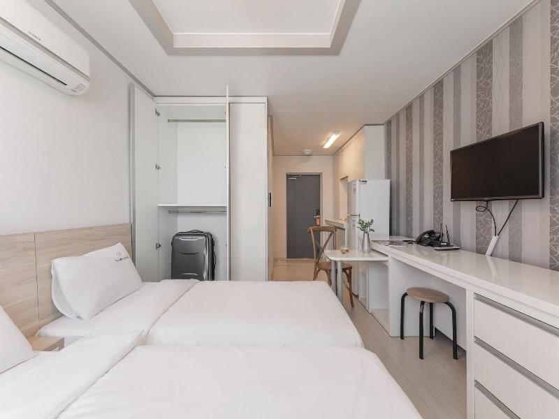 Staywell Hotel image