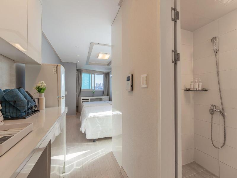 Staywell Hotel image