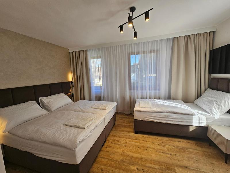 Balv Novvo Hotel A Pivovar Rade V N image