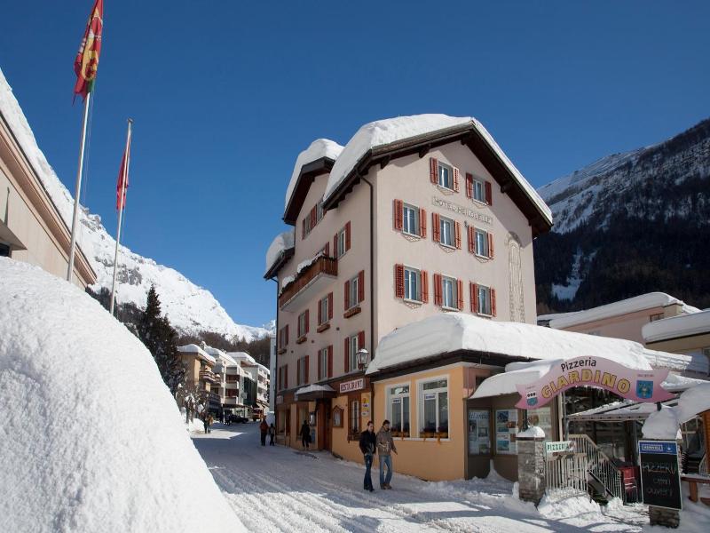 Hotel Heilquelle image