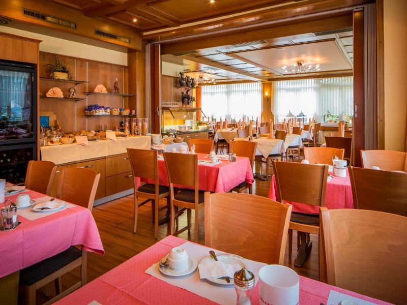 Hotel Heilquelle image