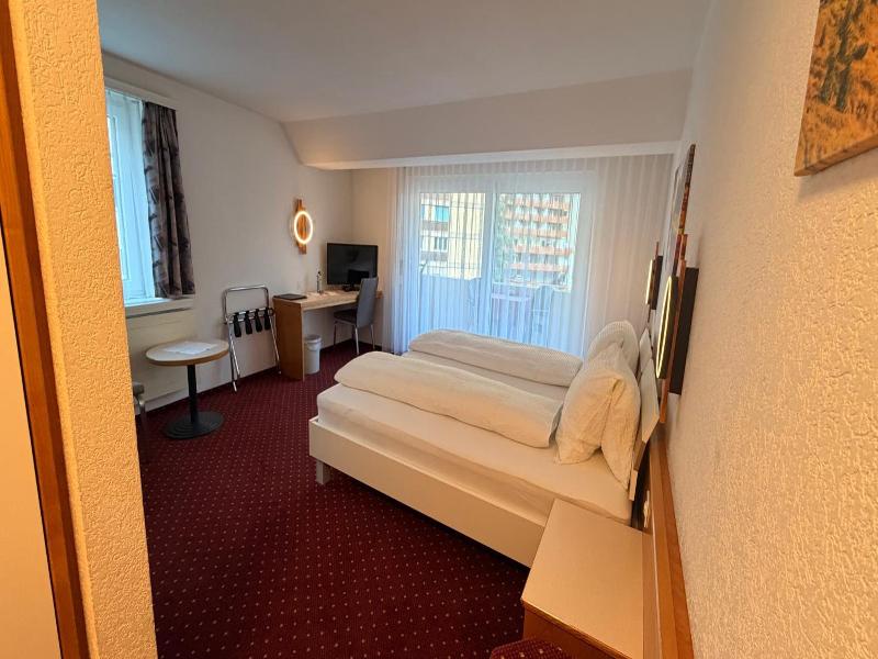 Hotel Heilquelle image